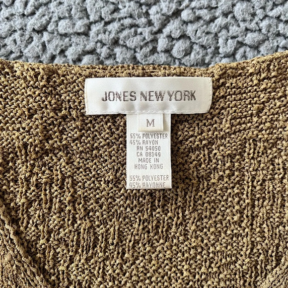 Styled Le Suit Skirt, Jones Sweater Tank, Coach Wristlet, Amrita Singh Earrings - Picture 6 of 10